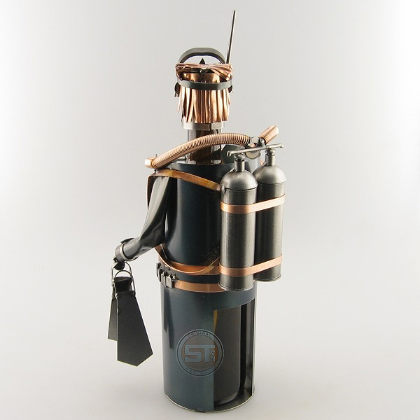 Diver Wine Bottle Holder metal art